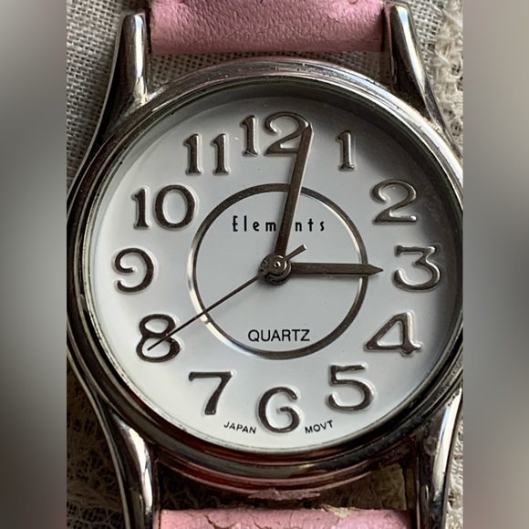 Vintage ELEMENTS Silver Pink Easy To Read Watch Accessories Kids Jewelry - Picture 2 of 8